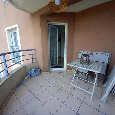 Appartement Port Frejus, Joli Bien Equipe, Clima